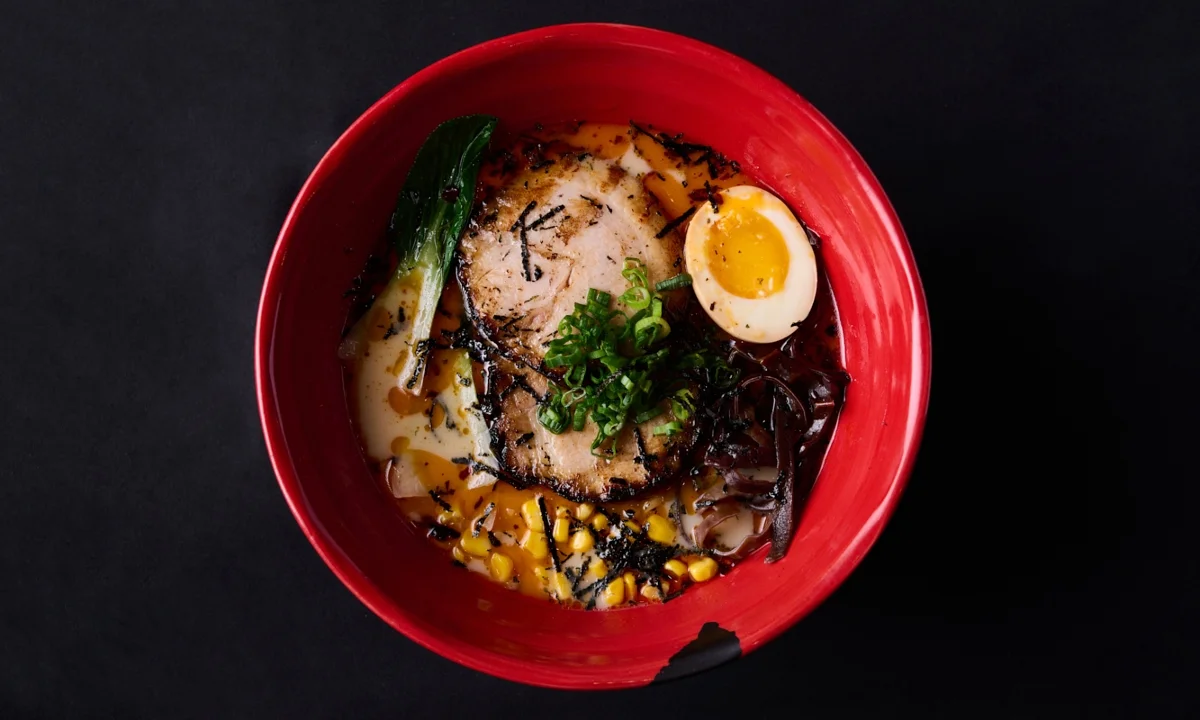 R4. SPICY TONKOSU RAMEN