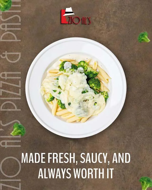 Creamy fettuccine alfredo with broccoli