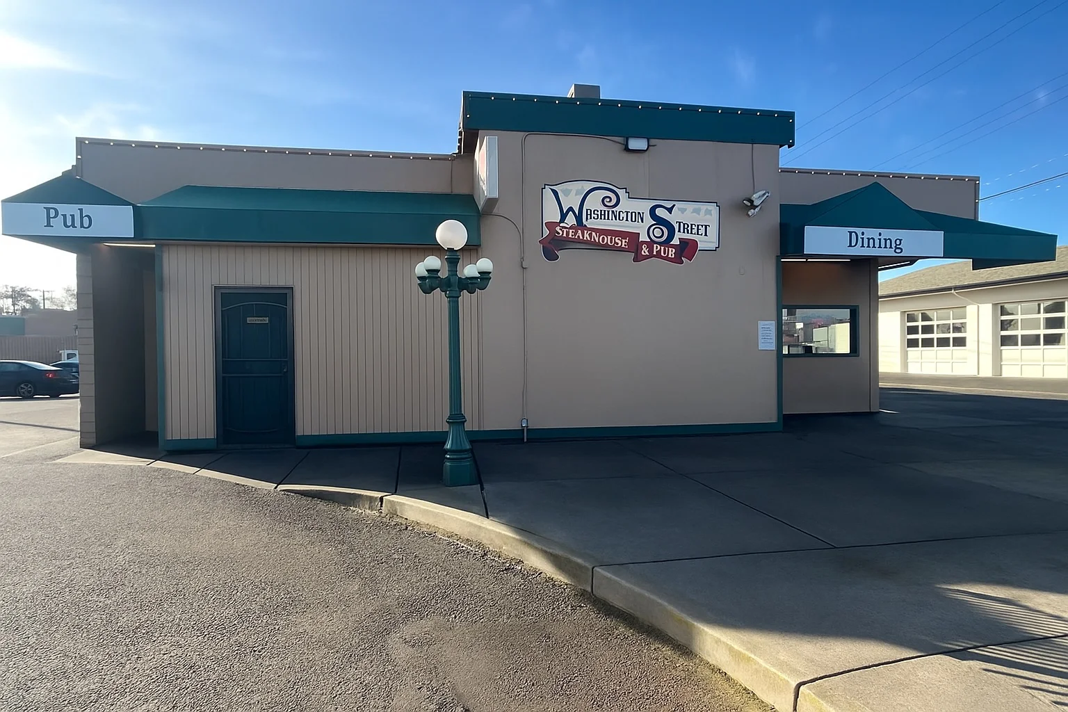 Exterior view of Washington Street Steakhouse & Pub