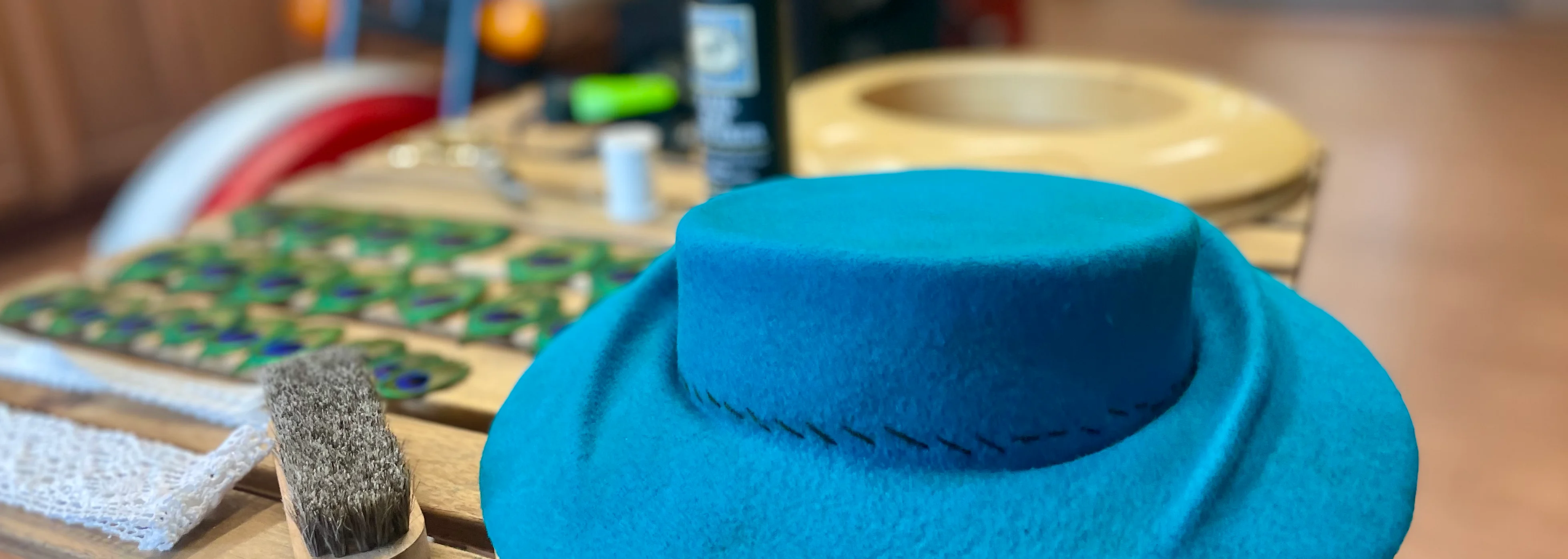 blue hat