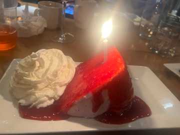 Photo from Tondalaya H.'s review