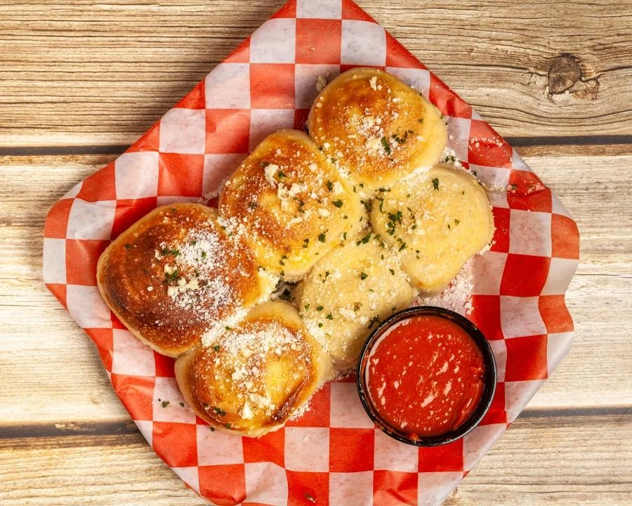 Homemade Garlic Rolls (6)
