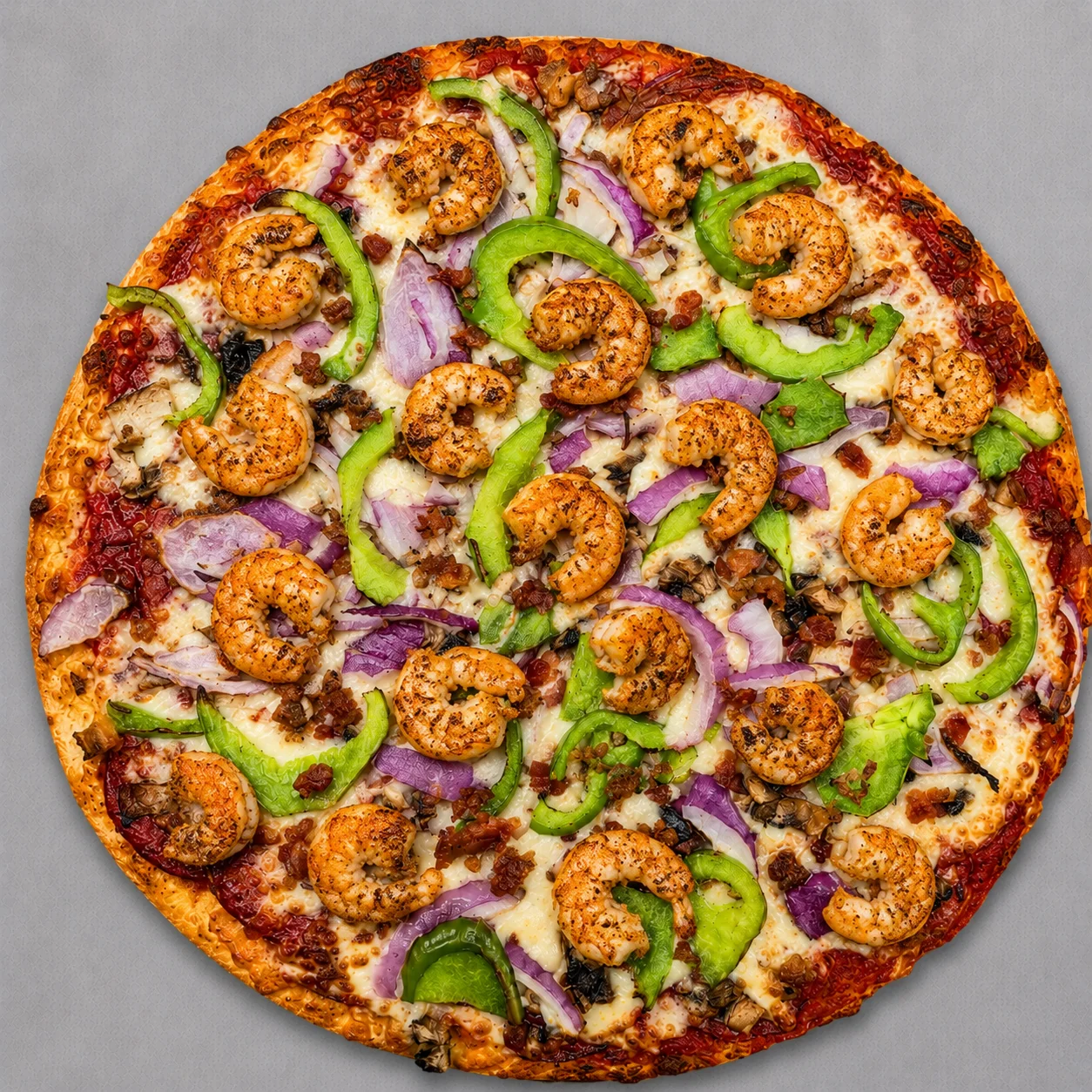 Spicy shrimp pizza with green peppers and red onions