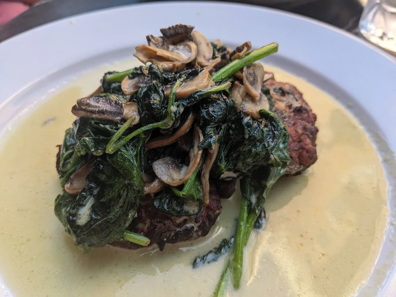 Creamy chicken Florentine with spinach and mushrooms