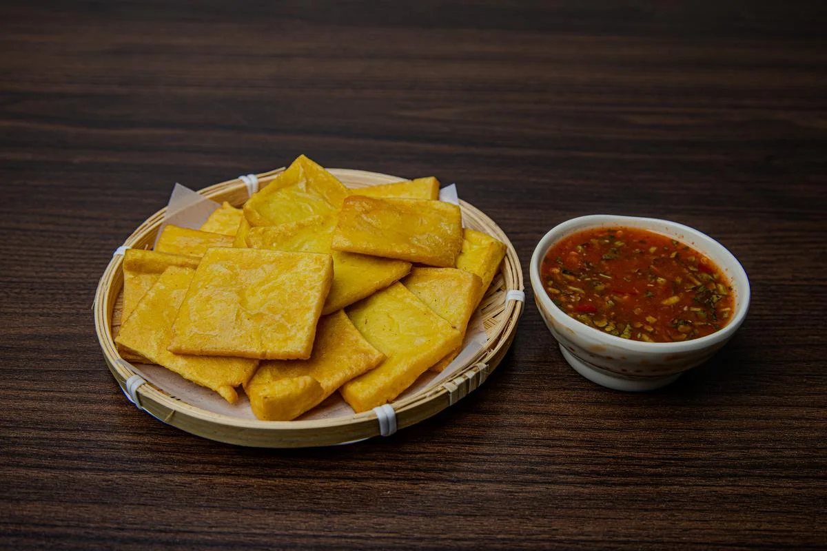 Tohu Kyaw (15pcs) {တိုဟူးကြော်}
