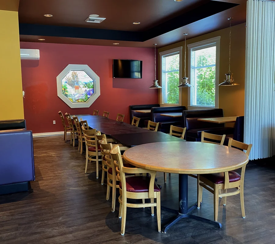 Book Hubb's private banquet room in Arlington, WA — seats 10-50, 2 TVs, A/V hookup. Perfect for birthdays, team banquets & company parties.