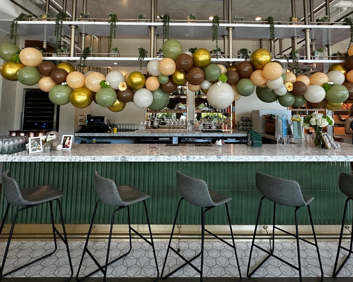 Bar photo 2
