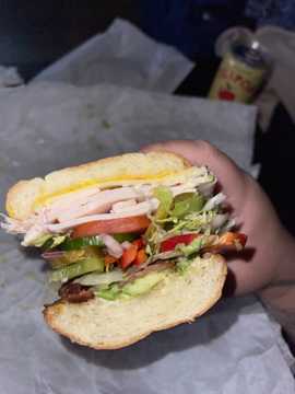 Photo from Itzel R.'s review