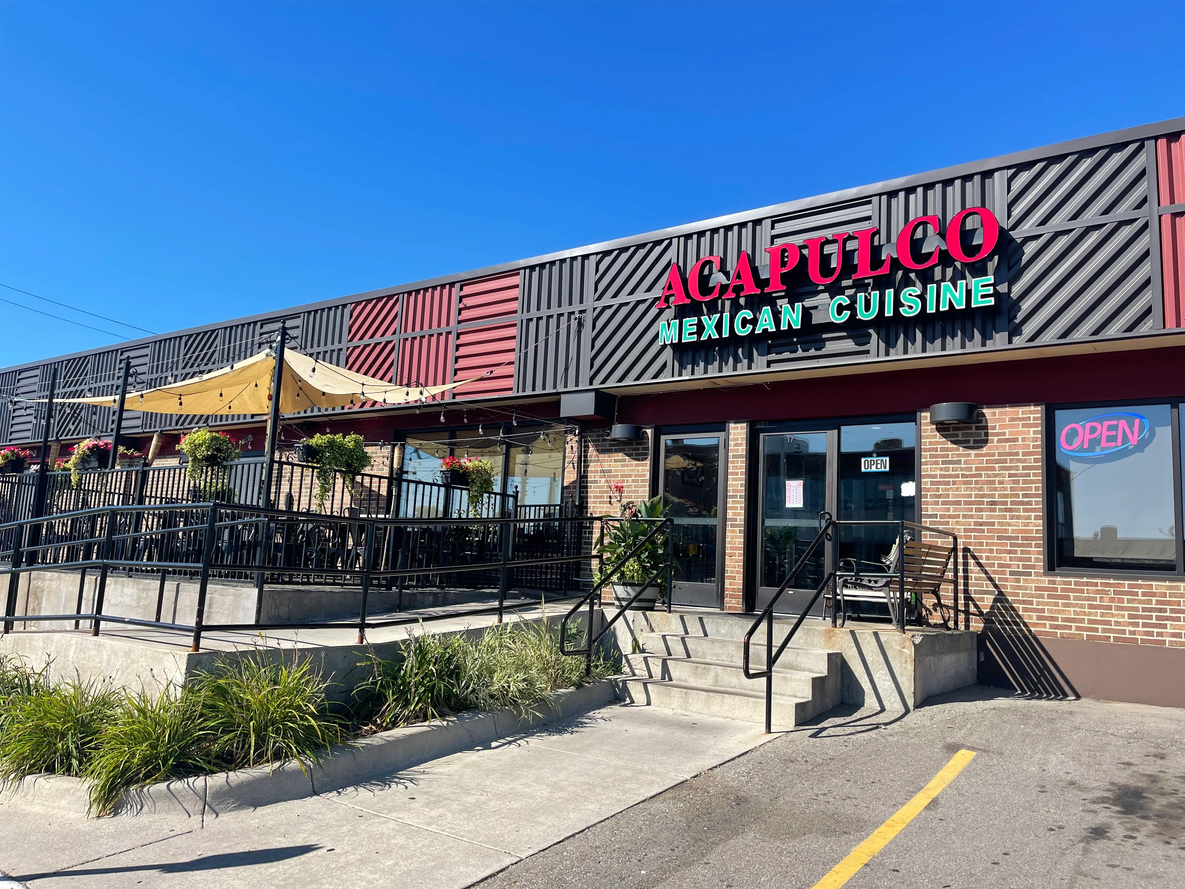 Exterior view of Acapulco Mexican Cuisine restaurant