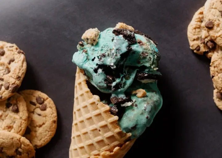 Ice Cream and cookies