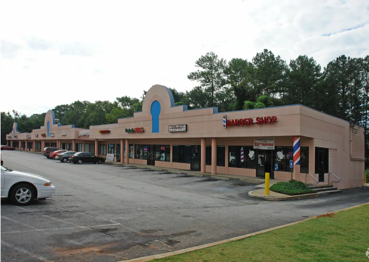 Rockbridge Plaza off Memorial Drive in Stone Mountain