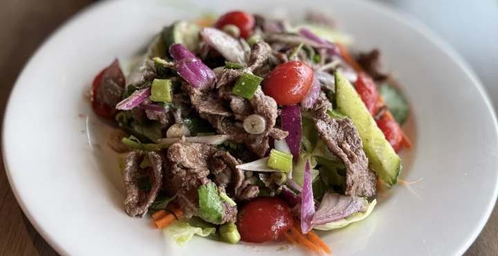 12 Grilled Beef Salad