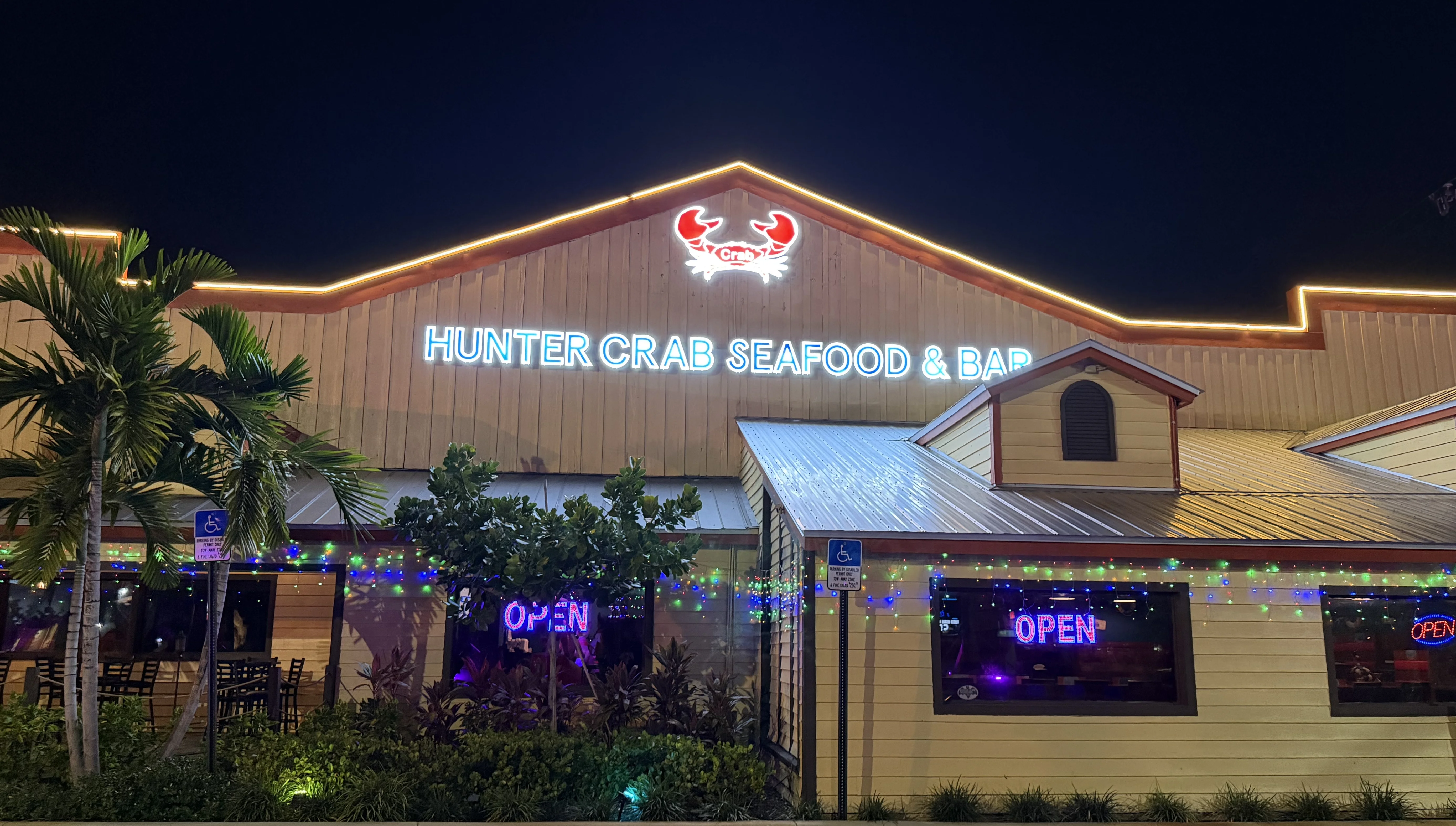 Hunter Crab Seafood and Bar