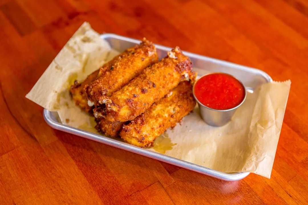 MOZZARELLA STICKS