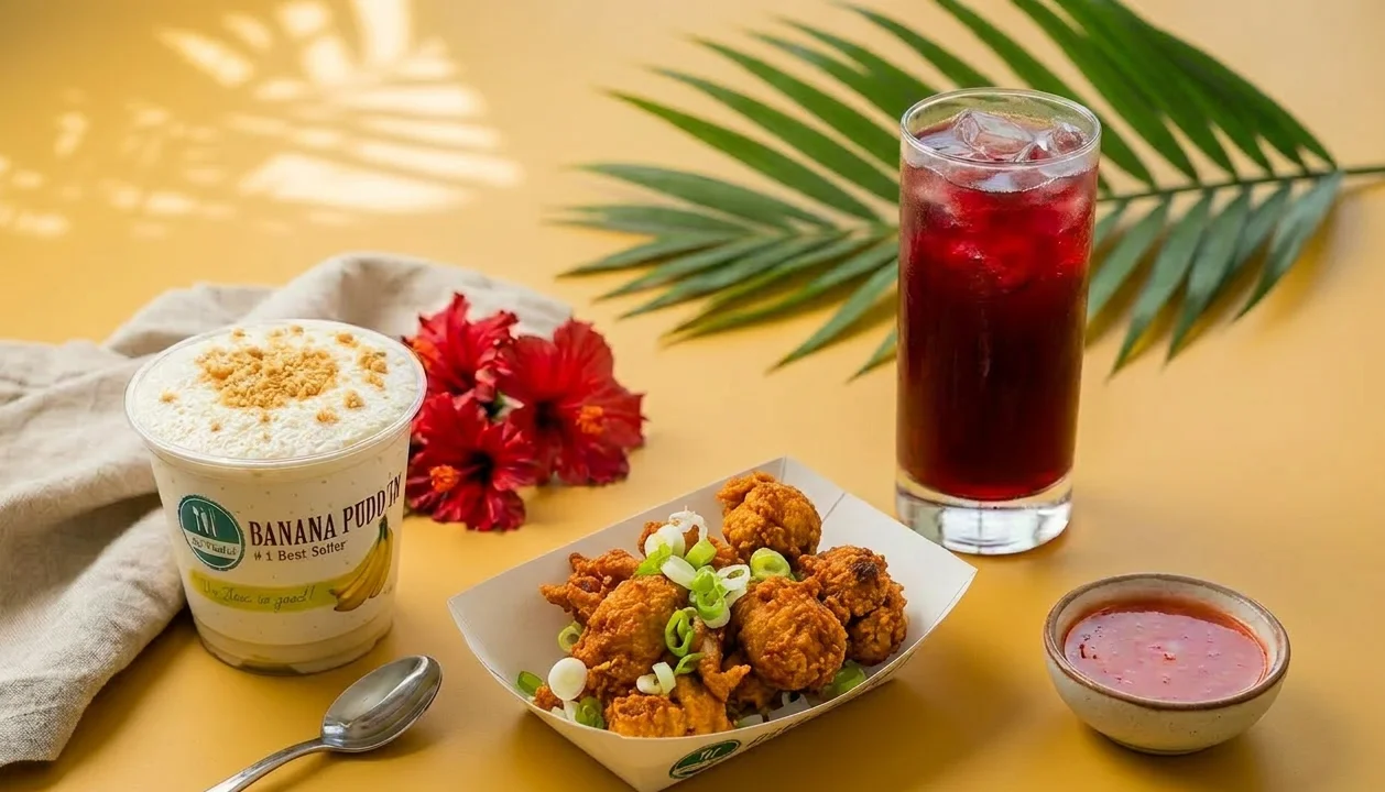 Crispy fried chicken with banana pudding and refreshing drink