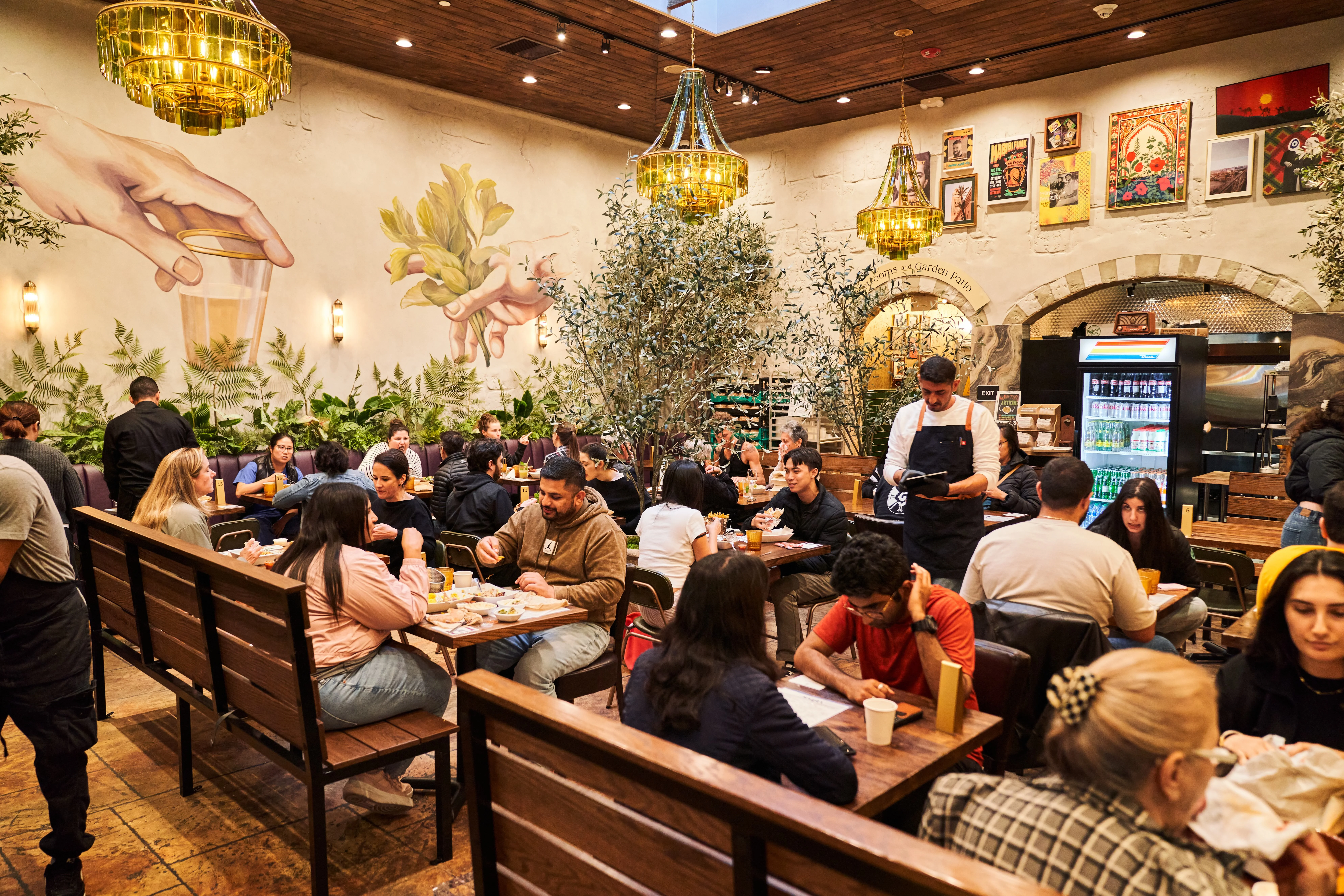 A busy restaurant dining room