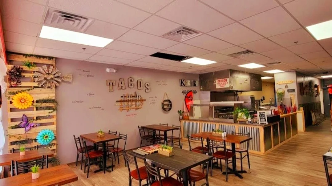 [{"type":"paragraph","children":[{"text":"Dine In"}]}], [{"type":"paragraph","children":[{"text":"Takeout"}]}], [{"type":"paragraph","children":[{"text":"Catering"}]}]