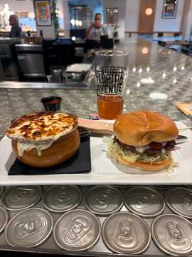 Photo from Pedro H.'s review