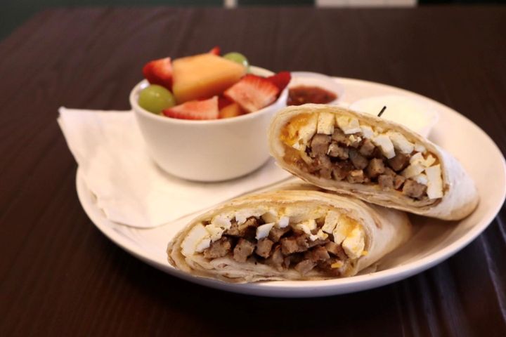 Grande breakfast burrito