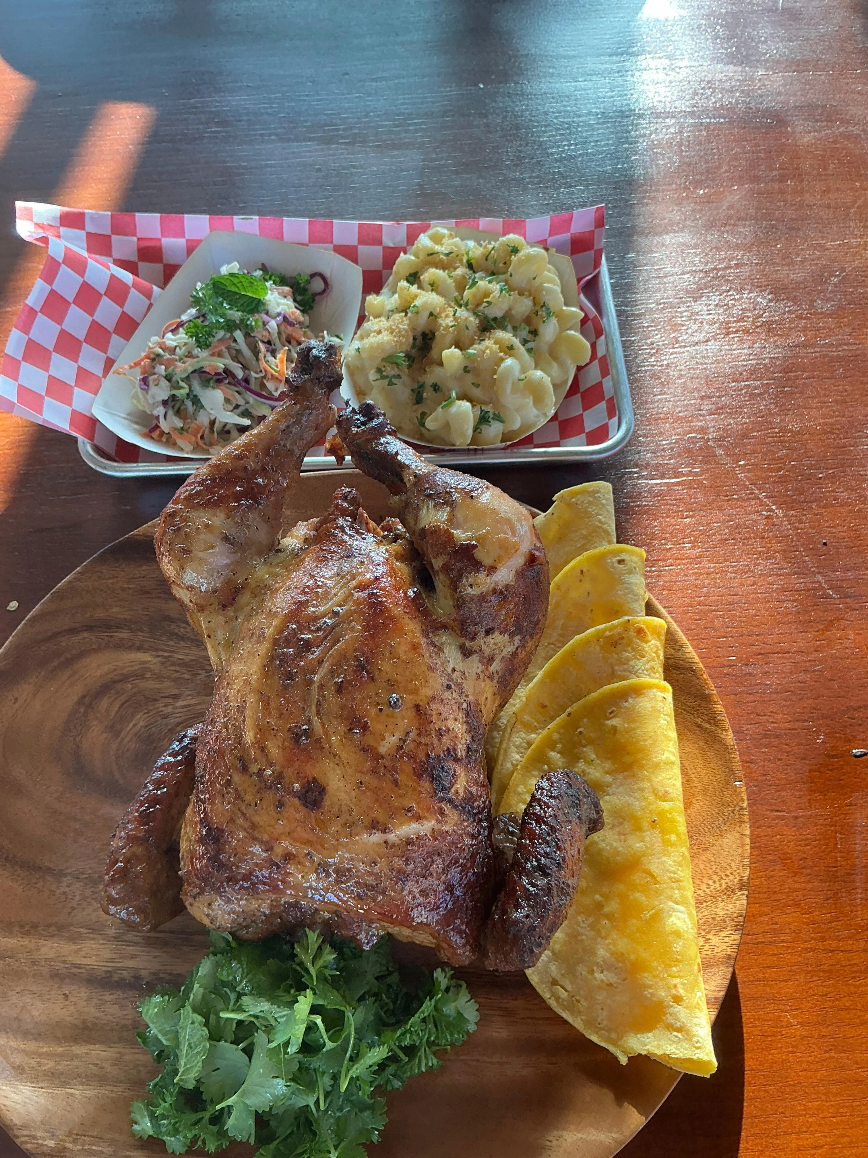 POLLO ENTERO/WHOLE CHICKEN/ 2 large sides/2 sauces