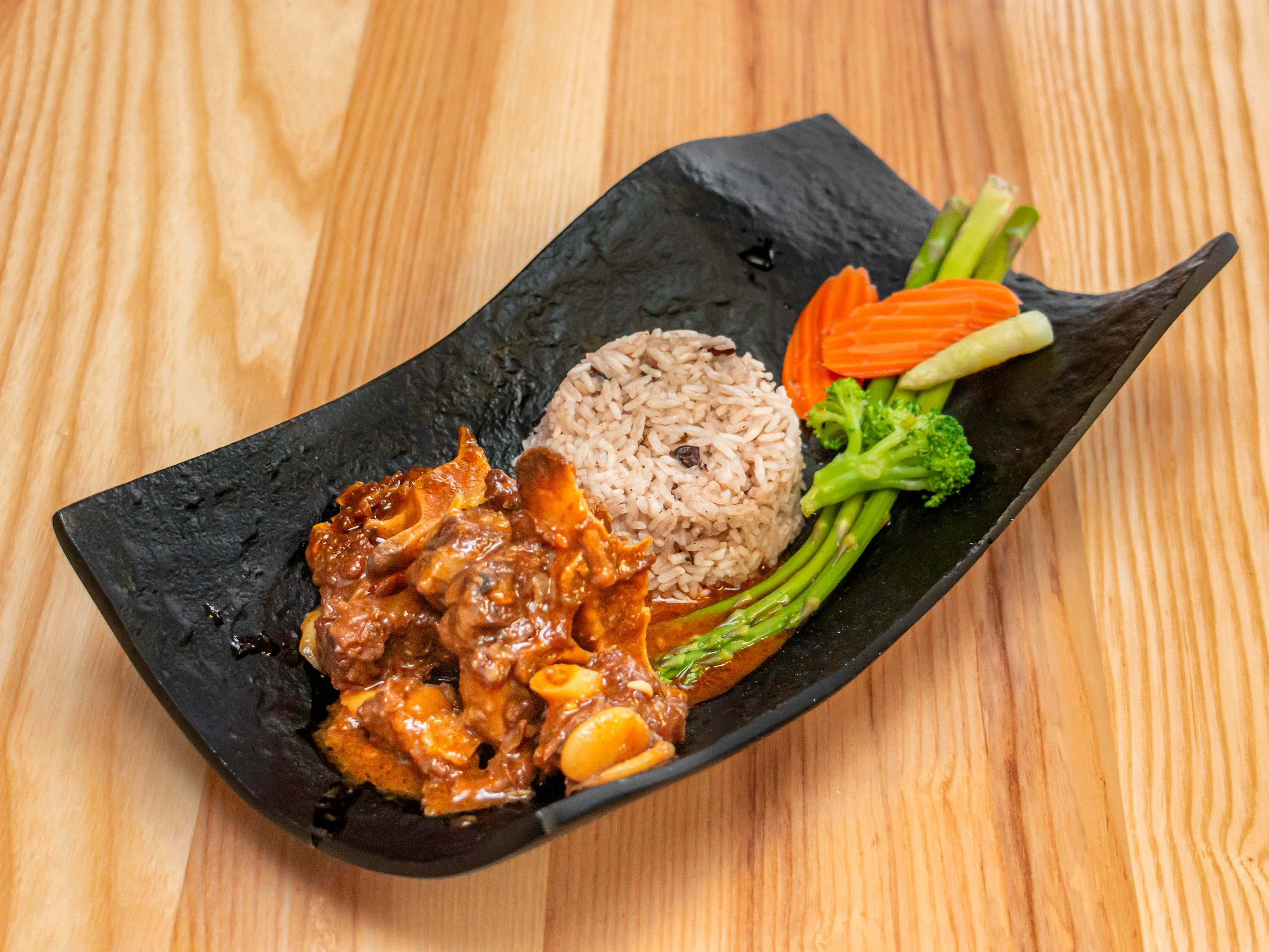Oxtails & Beans