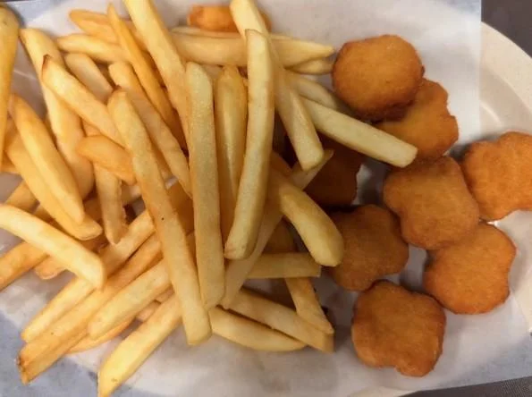 8 Chicken Nuggets