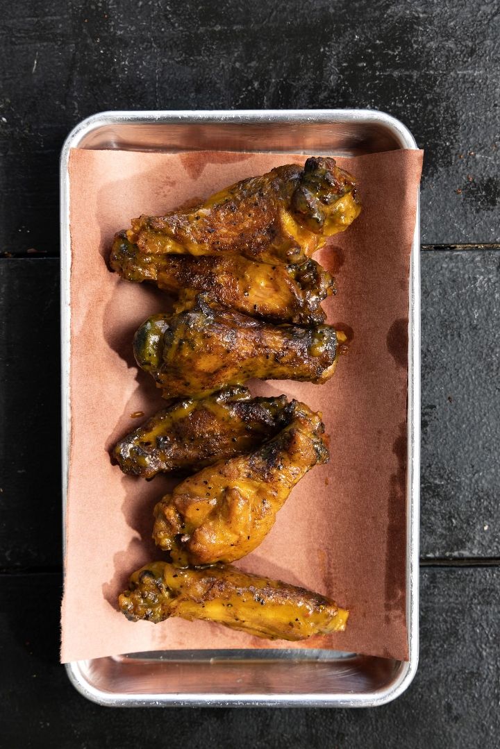 6 Wings at Melvin’s BBQ – Mt Pleasant