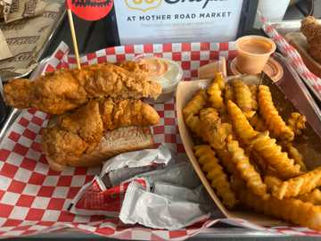 Photo from Precious H.'s review