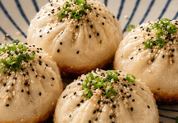 生煎包 Pan Fried Pork Juicy Buns