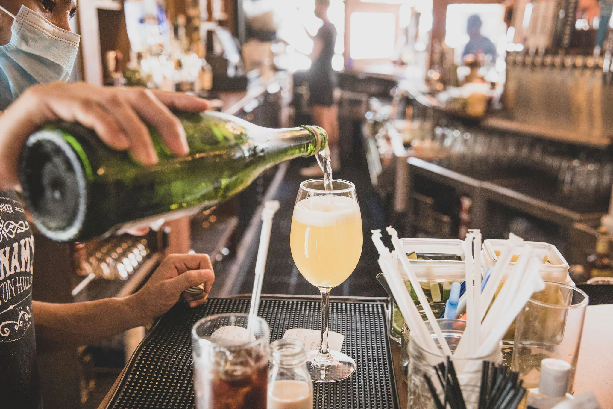 Putnam's Pub Bottomless Brunch