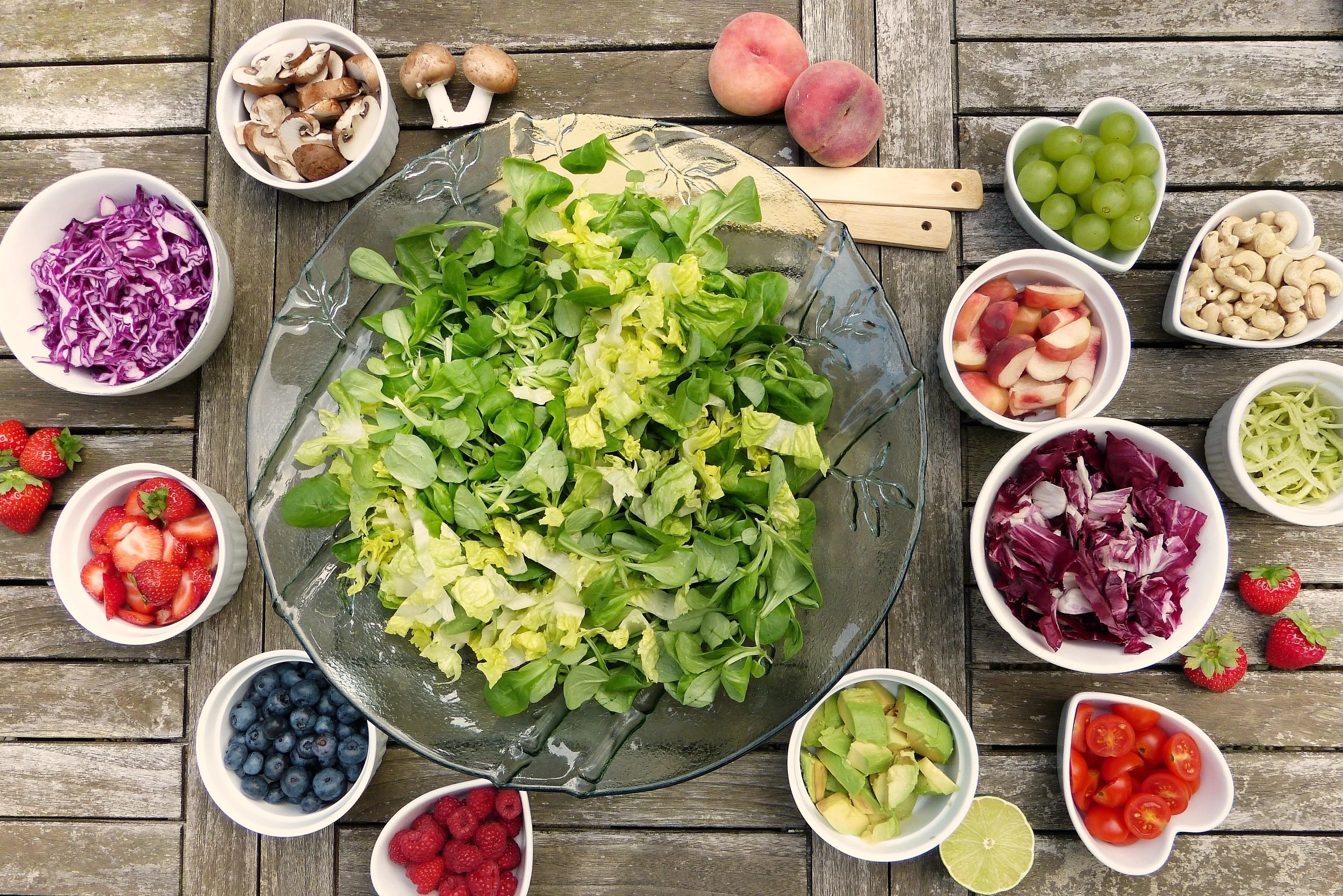Mediterranean diet is rich in fruits and vegetables that are naturally gluten-free. 