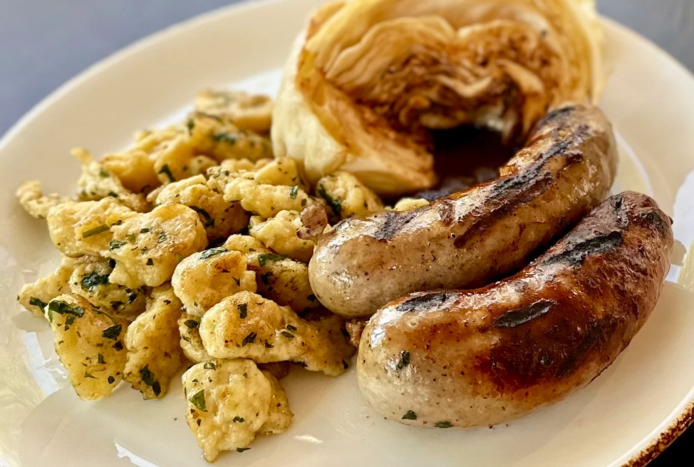 HOMEMADE BRATWURST