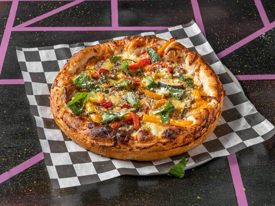14” Veggie meet Pizza