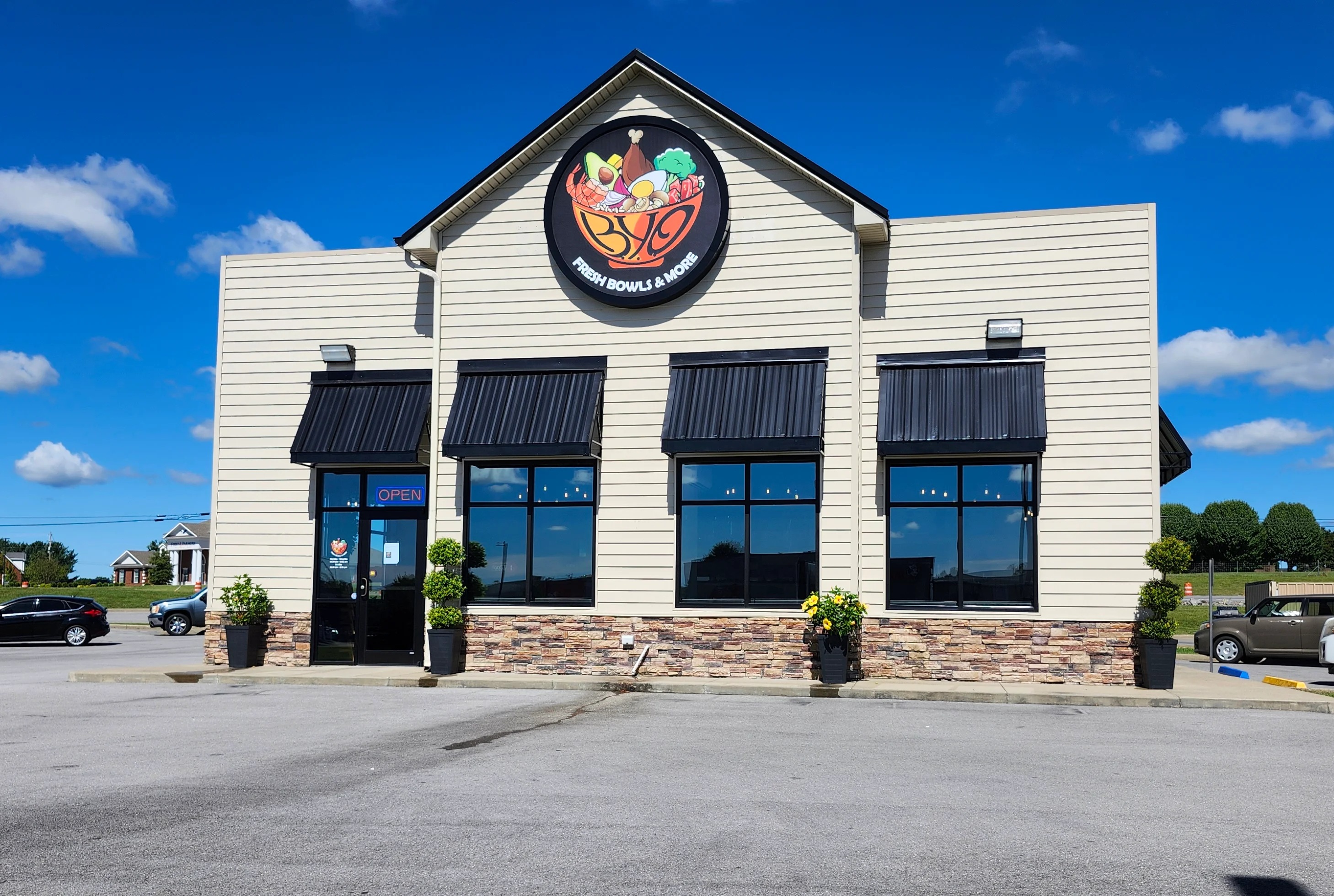 Exterior view of a vibrant restaurant specializing in fresh bowls