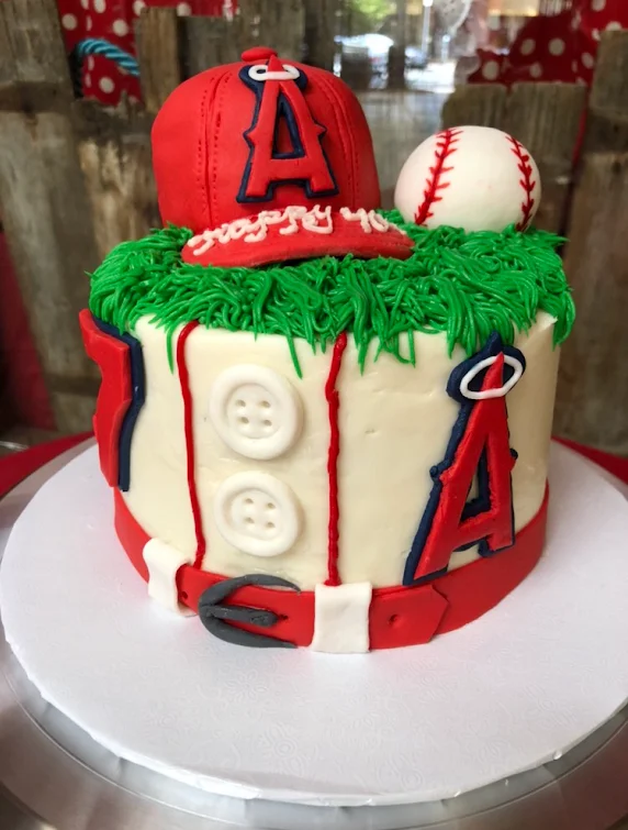 Custom cake in Riverside California