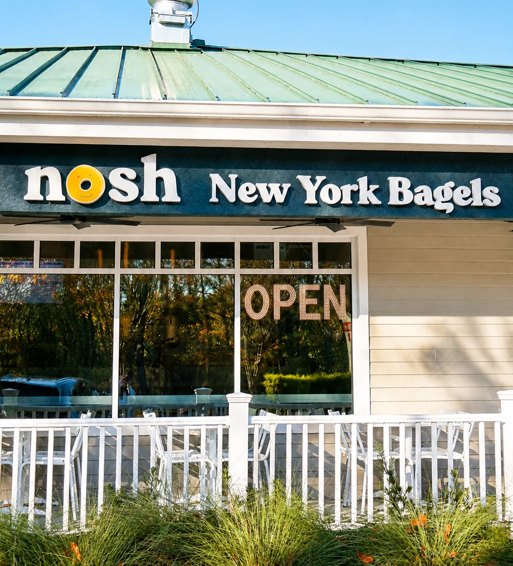 nosh NY bagels storefront in Ridgeland near Okatie with New York style bagel shop exterior and signage