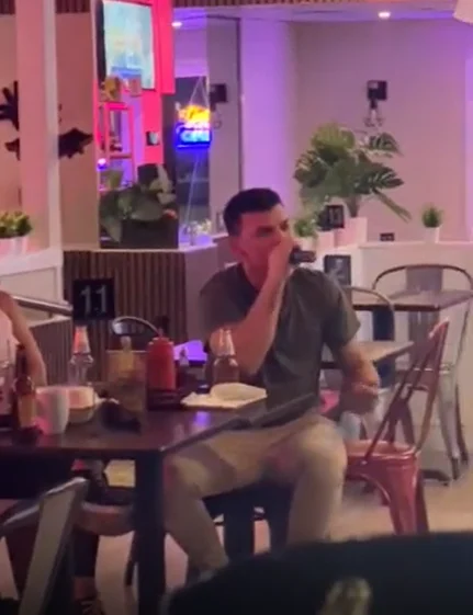 Live performance in a vibrant restaurant setting
