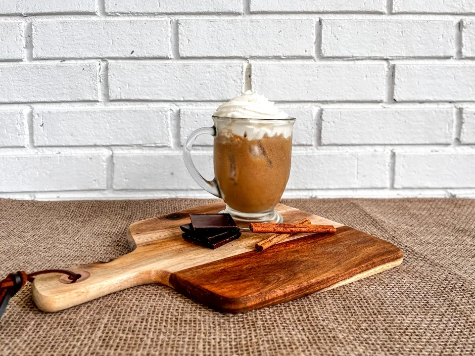 Iced Mocha Navidad