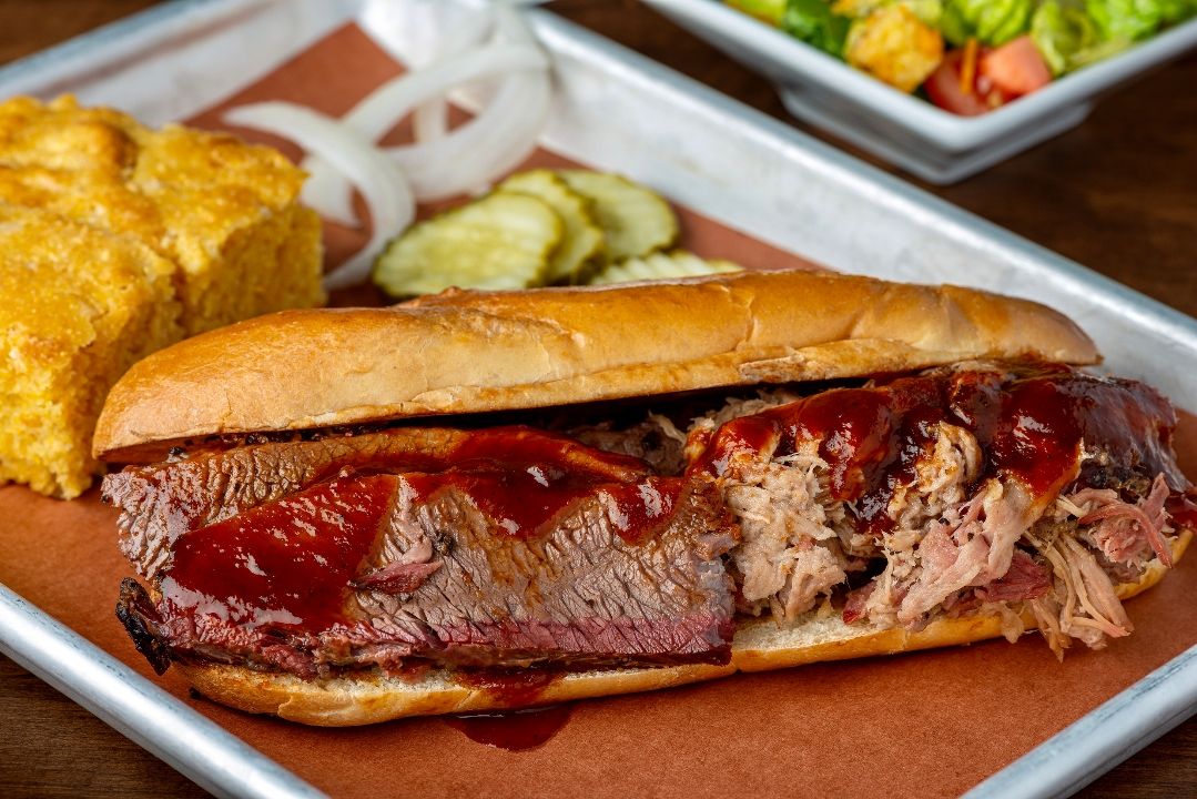 Joe's Real BBQ - Jumbo Baker with Meat