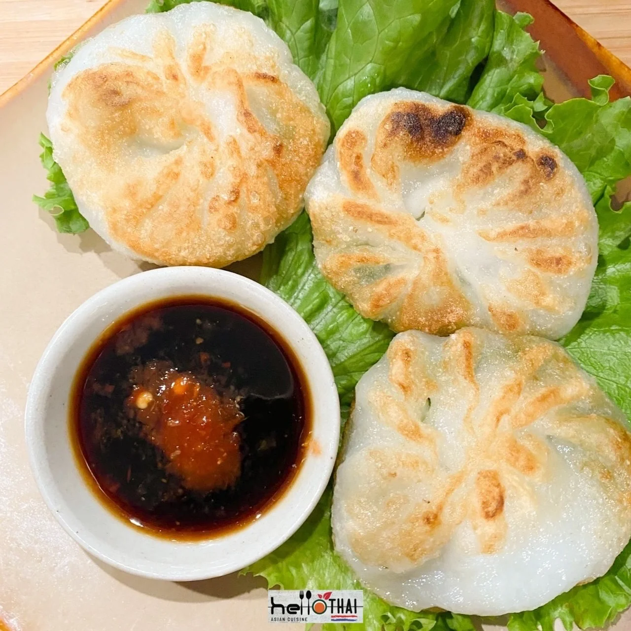 Crispy Vietnamese banh xeo with dipping sauce