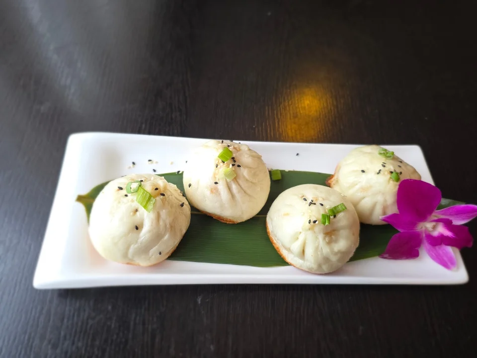 Pan Fried Pork Bun (4)