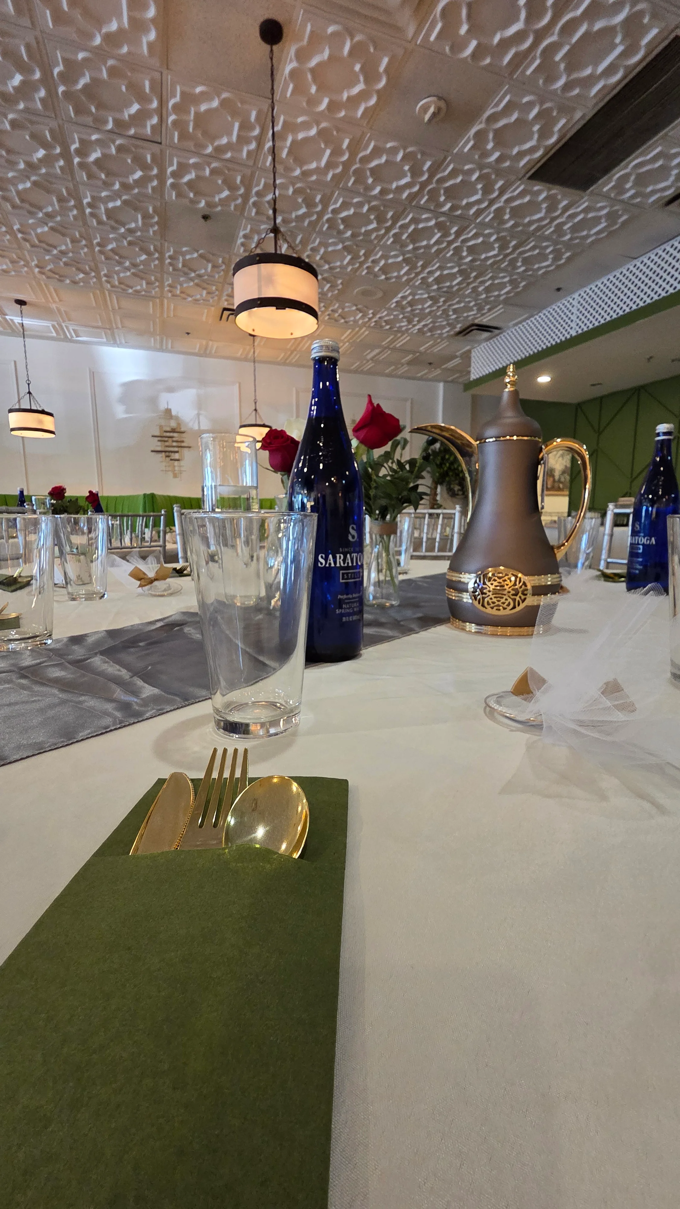Elegant restaurant table setting with floral decor