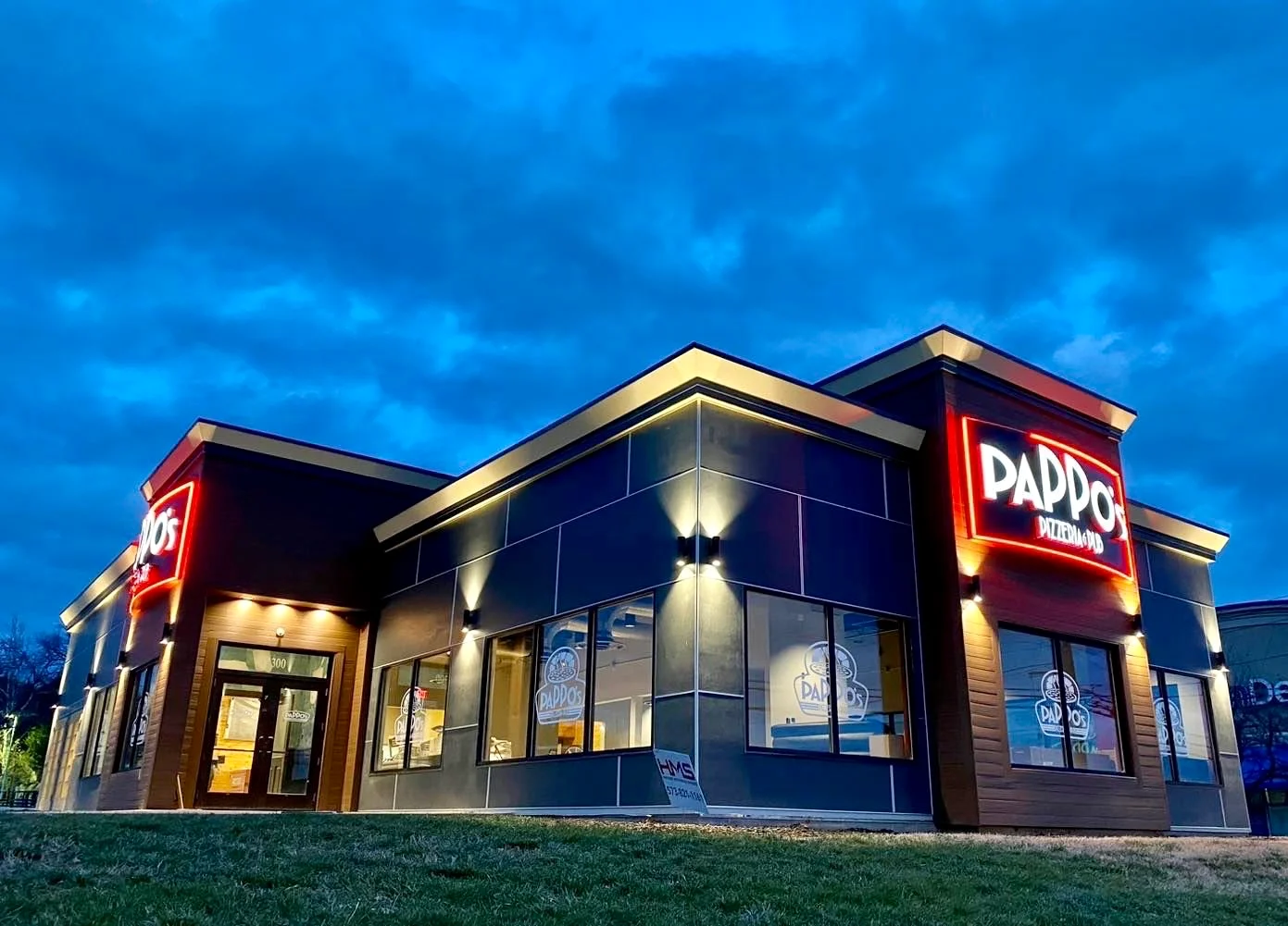 [{"type":"paragraph","children":[{"text":"Dine In"}]}], Carryout, Curbside • Delivery • Catering