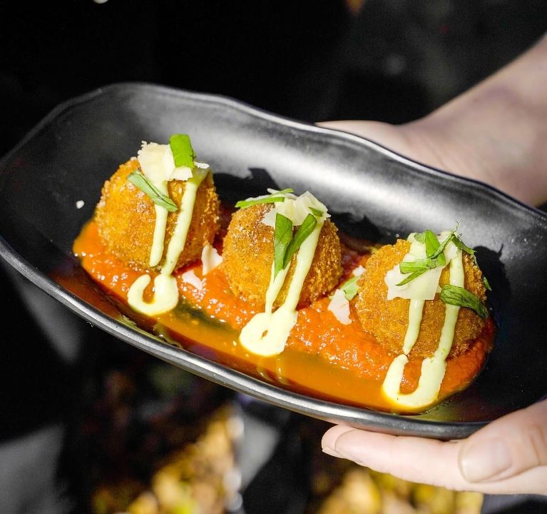 When Pigs Fly Pizzeria 460 US Route 1 | Toast