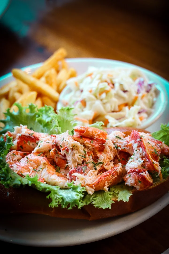 Jumbo Lobster Roll