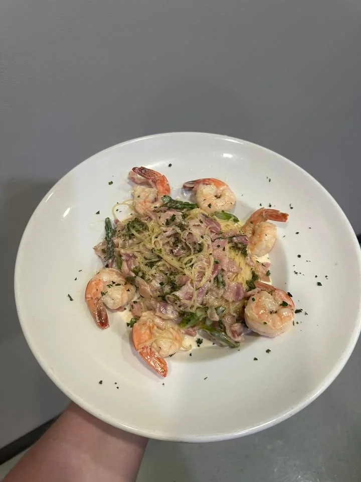 Shrimp scampi pasta with garlic and herbs