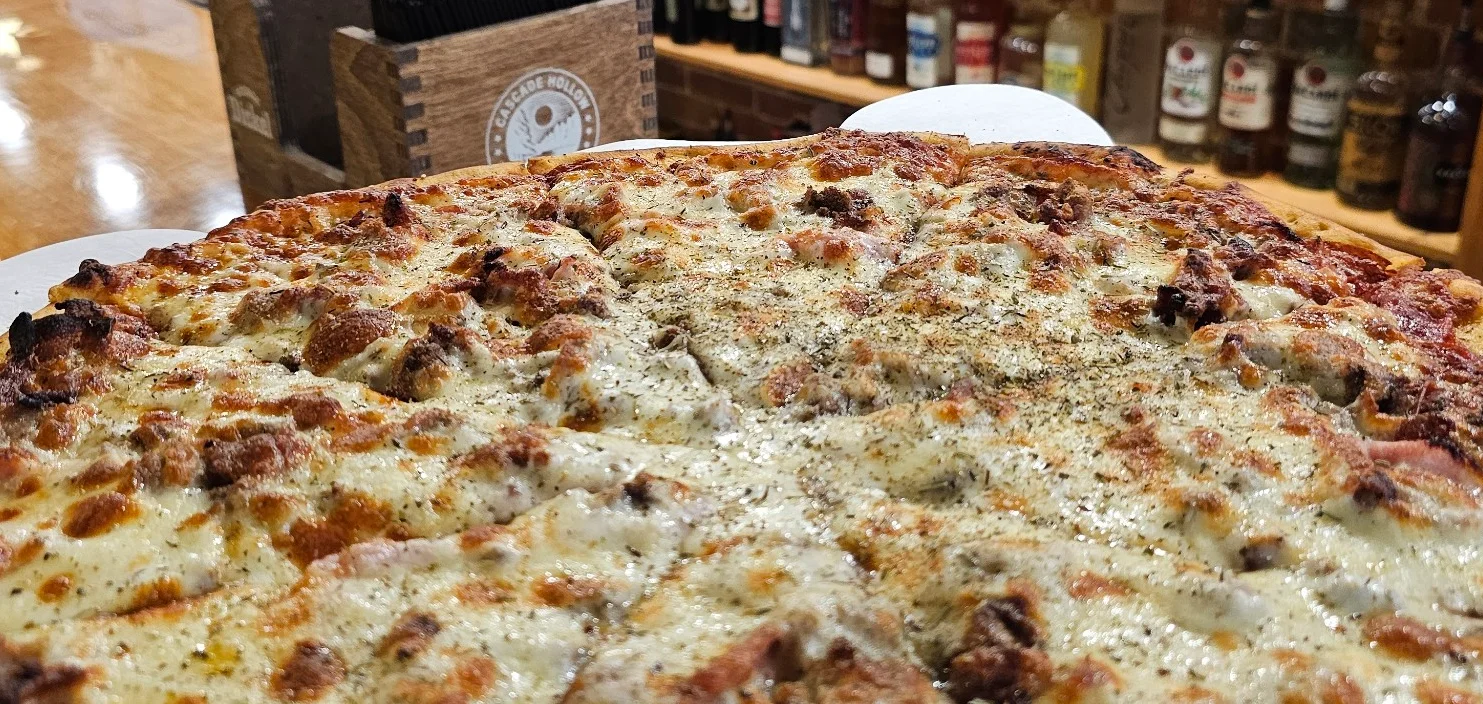 Chicago Style Thin Crust and Deep Dish Pizza