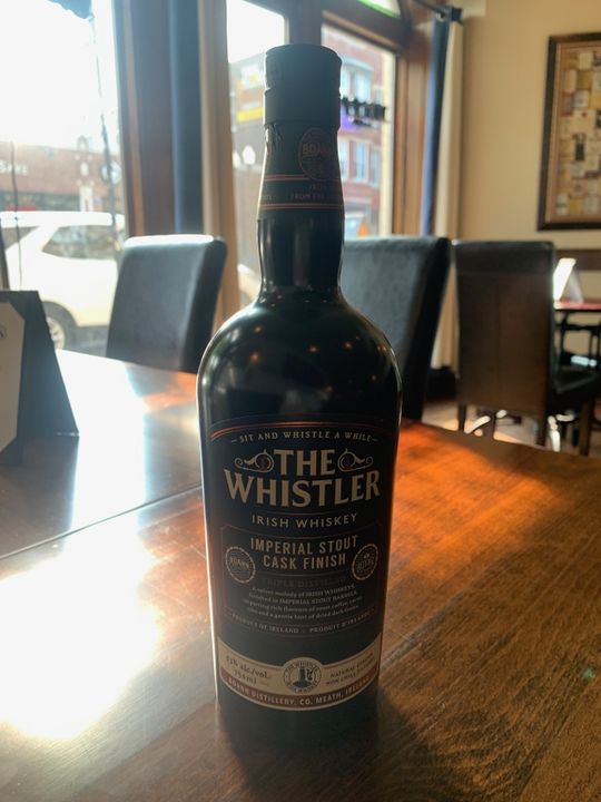 보드나즈 진 (Bord na Móna Gin)