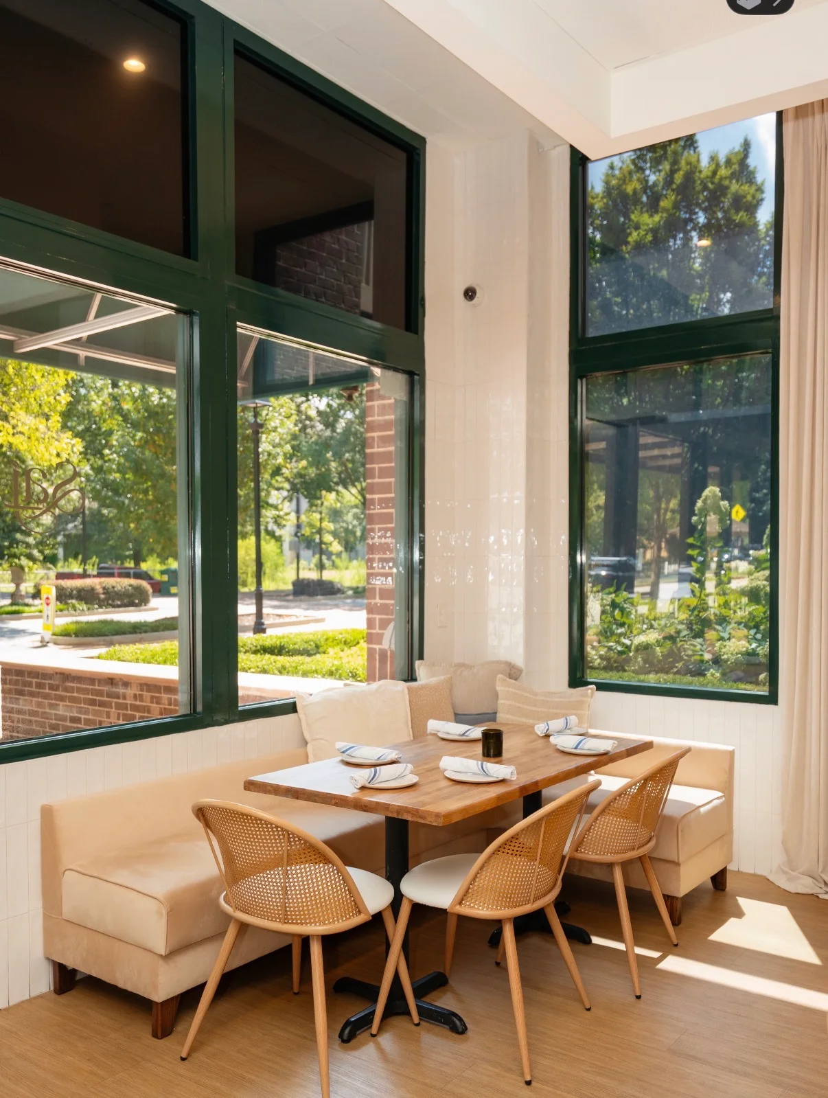 Delicious gourmet burger with fresh toppings on a wooden table
