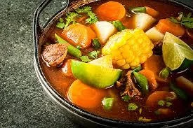 Caldo de Res Rojo